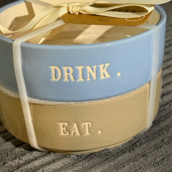 Rae Dunn Blue & Tan Pet DRINK / EAT Ceramic Bowls - Set of 2- NWT - Picture 2 of 8